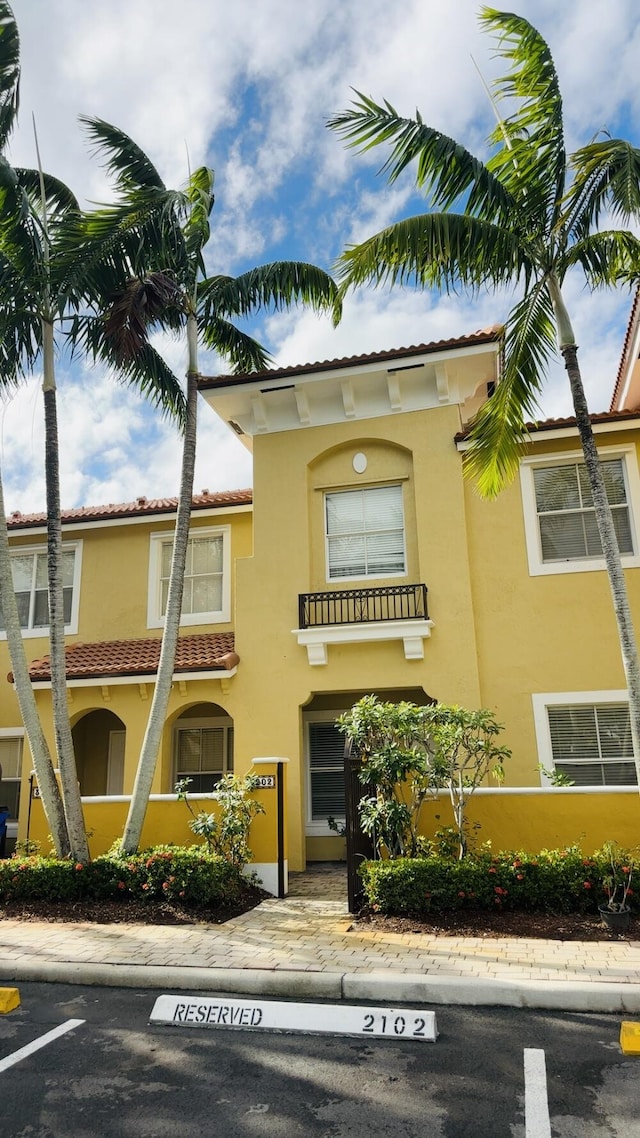 view of building exterior