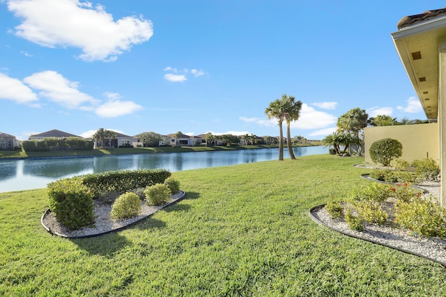 view of yard with a water view