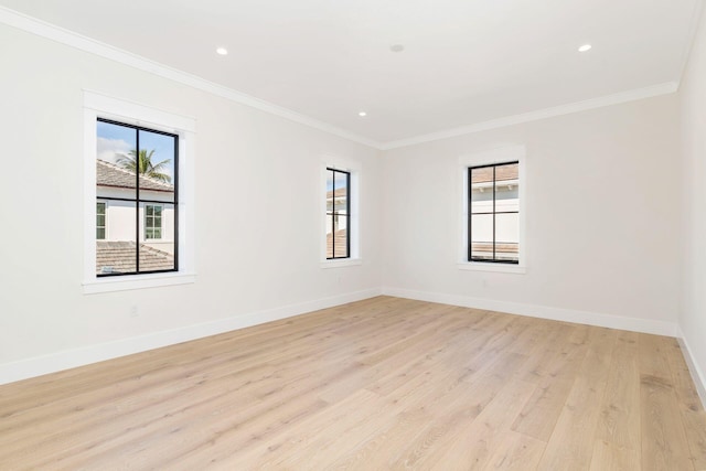 315 Avila Rd, West Palm Beach, FL 33405 - unfurnished room with plenty of natural light, light wood-style floors, ornamental molding, and recessed lighting