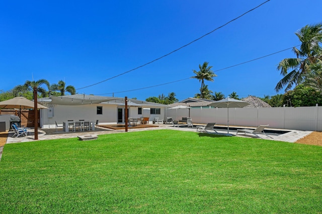 view of yard with a patio area