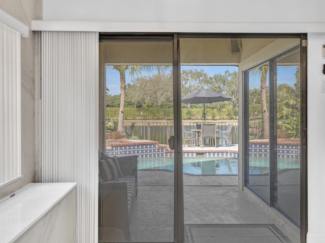 doorway to outside with a healthy amount of sunlight