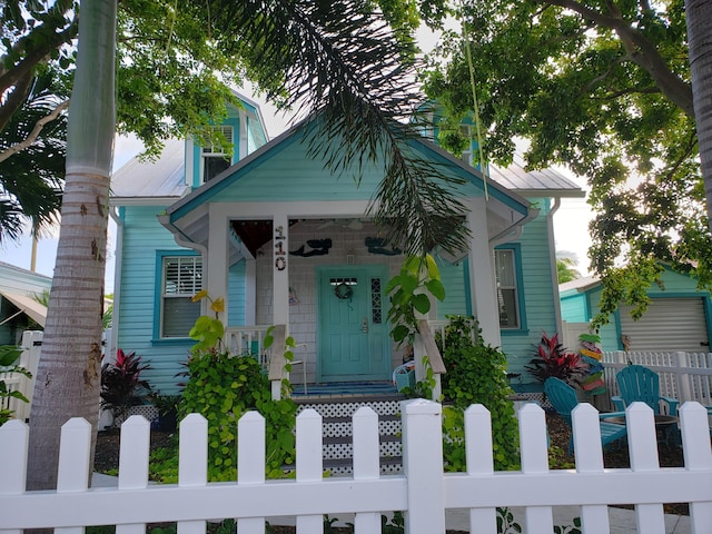 view of front of property