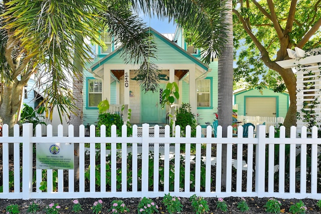 view of front of home with covered porch