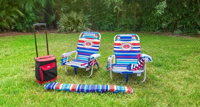 view of jungle gym featuring a yard