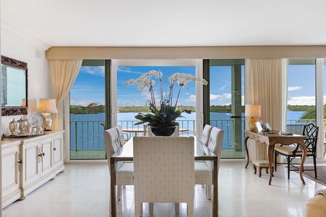 Listing photo 3 for 2784 S Ocean Blvd Unit 302, Palm Beach FL 33480