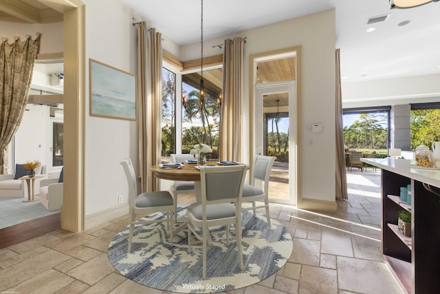 dining room with an inviting chandelier