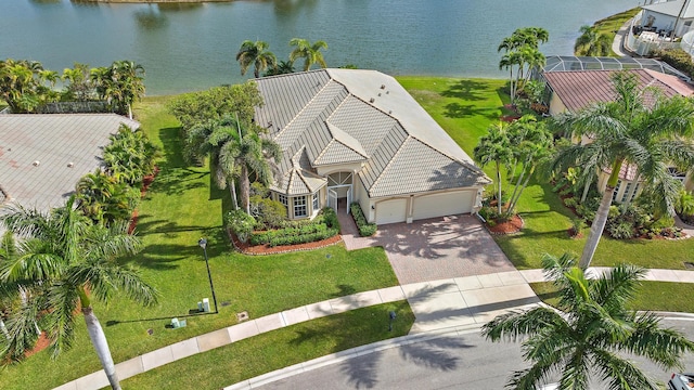 bird's eye view with a water view