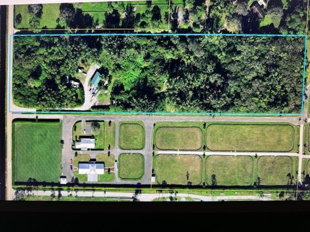 Listing photo 2 for 1032 C Rd, Loxahatchee Groves FL 33470