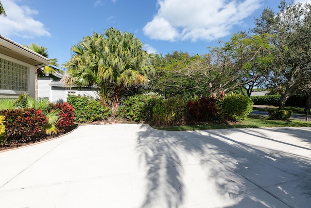 18640 SE River Ridge Rd, Jupiter, FL 33469 - view of patio / terrace