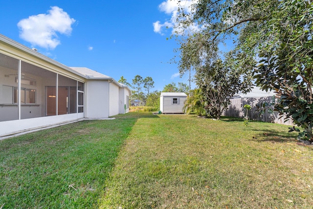 view of yard featuring a shed