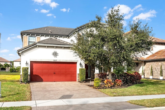 view of front of property with a front yard