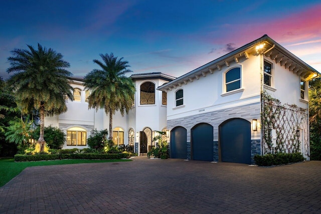 view of front of house featuring a garage