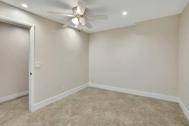 empty room with ceiling fan