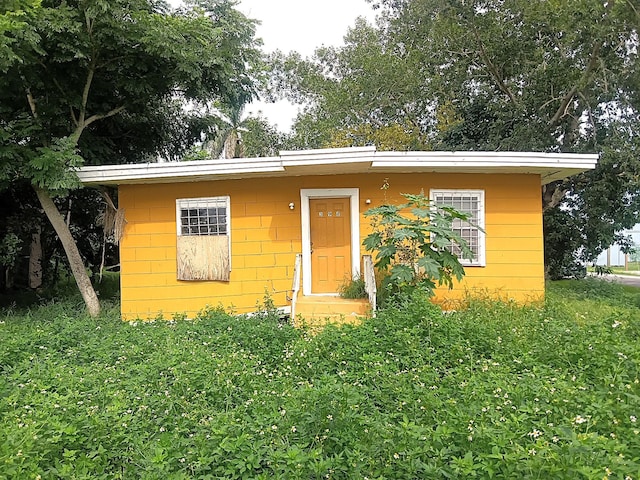 view of outdoor structure