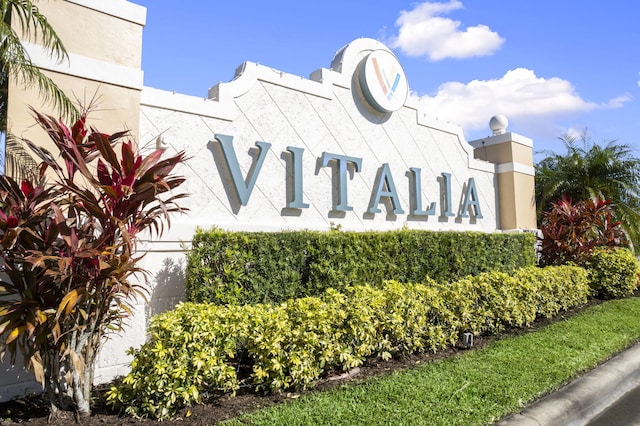 view of community / neighborhood sign