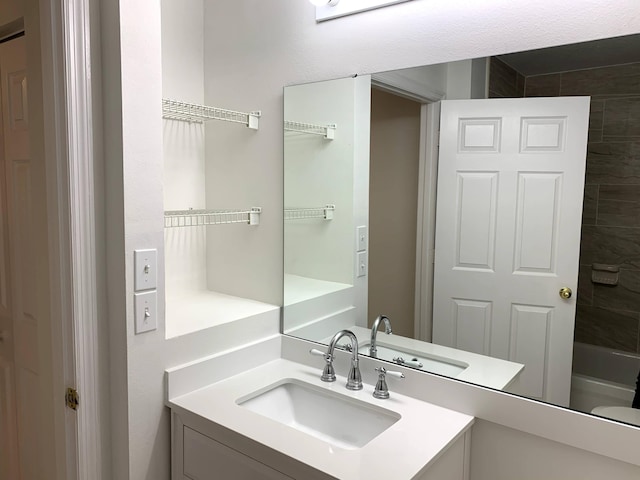 full bathroom featuring vanity