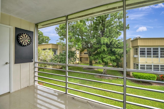 view of unfurnished sunroom