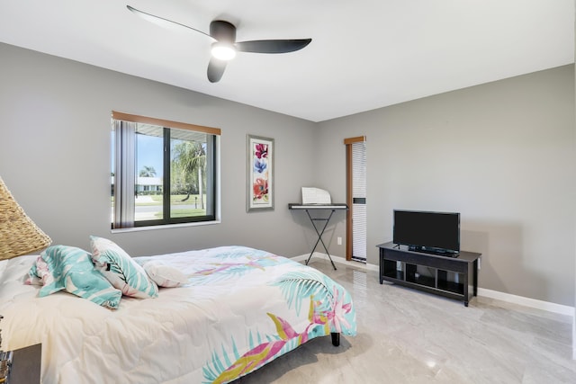 bedroom with ceiling fan