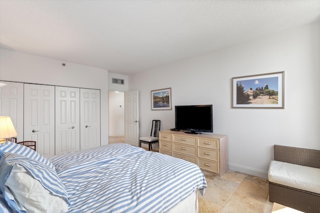 bedroom with a closet