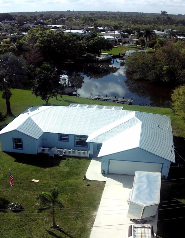 bird's eye view featuring a water view