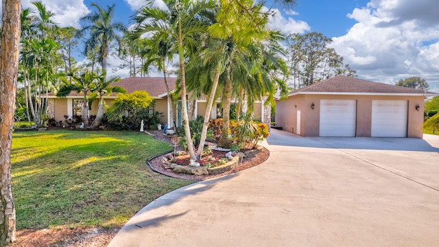 single story home with a front yard