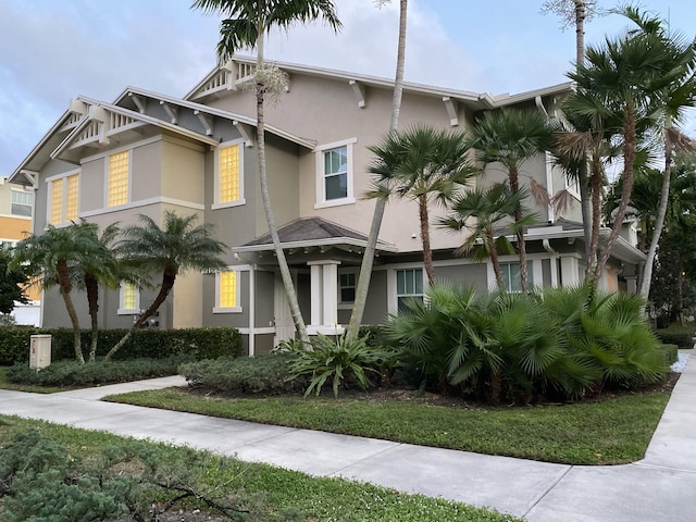 view of front of property featuring stucco siding
