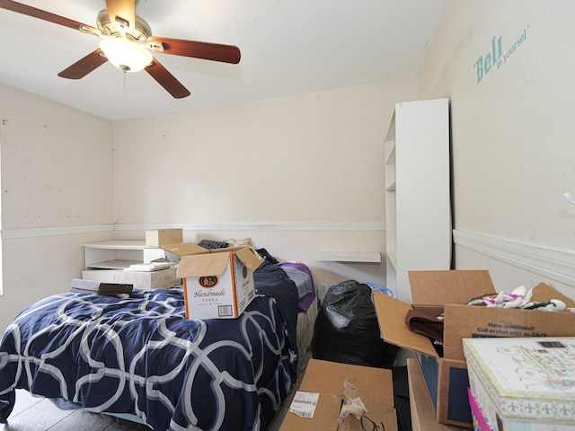 bedroom featuring ceiling fan