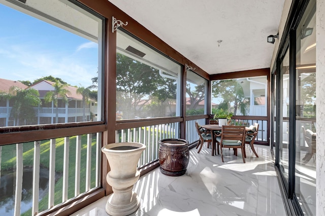 view of sunroom / solarium