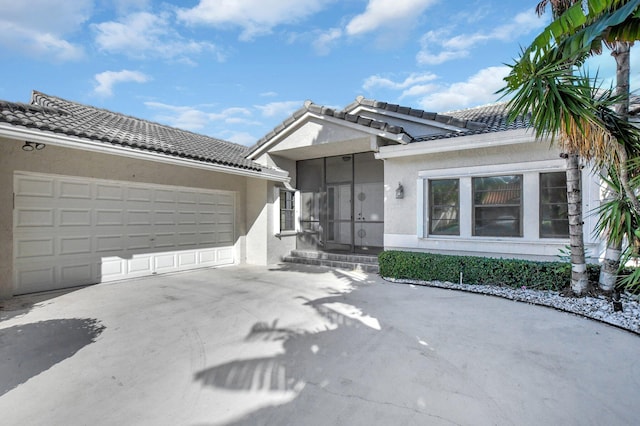 view of front of house featuring a garage