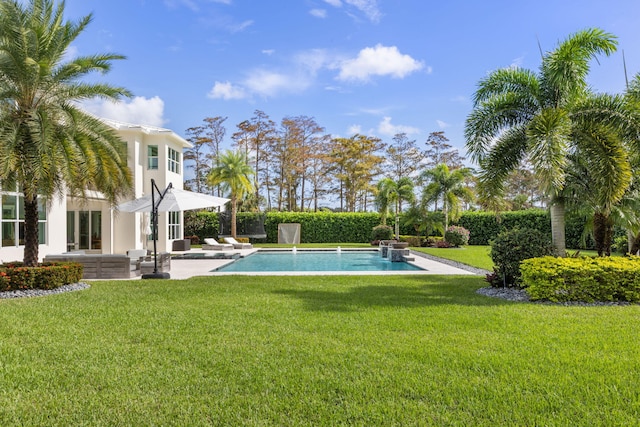 view of pool featuring a pergola, a patio area, and a yard