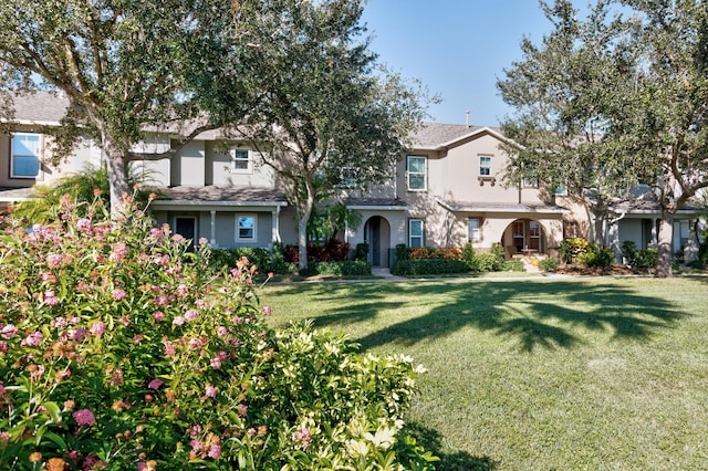 view of front of house with a front yard