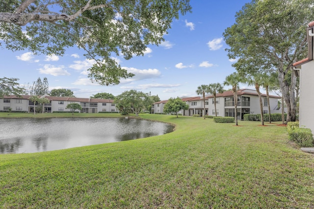 view of yard featuring a water view