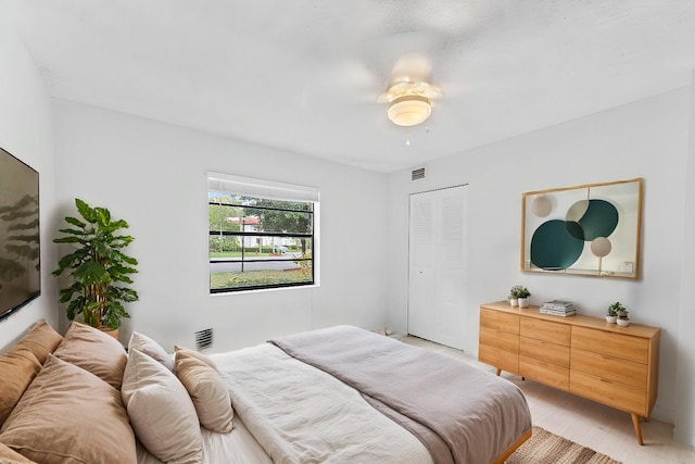 bedroom with a closet