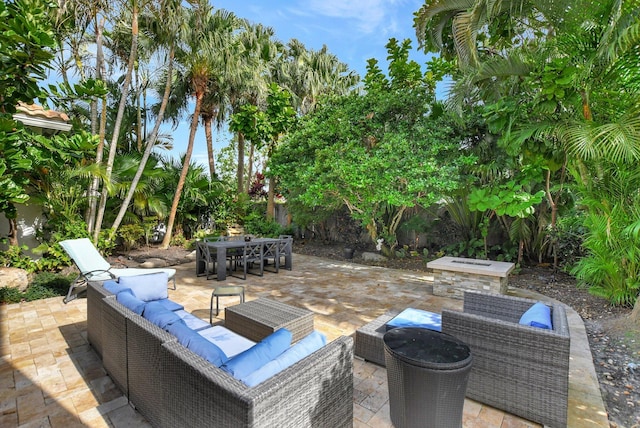 view of patio / terrace with outdoor lounge area