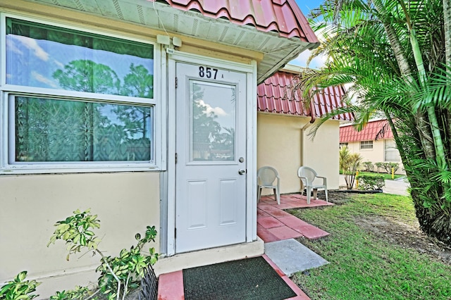 view of property entrance