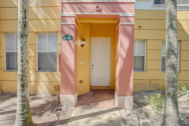 view of property entrance