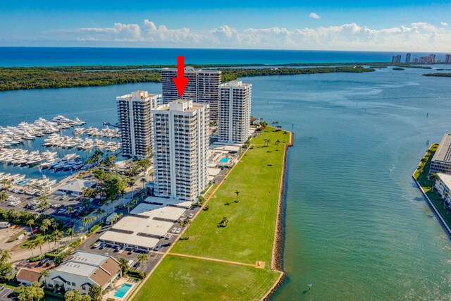 bird's eye view featuring a water view