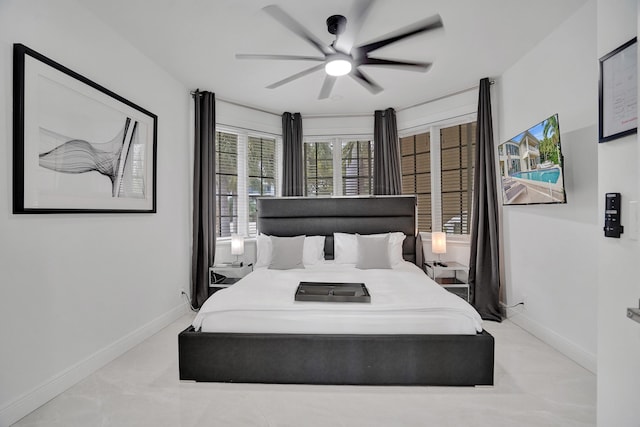 bedroom with ceiling fan