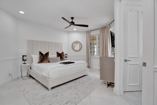 bedroom with ceiling fan