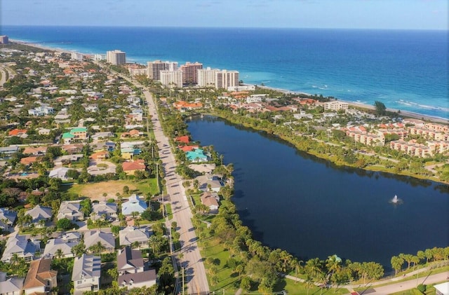 401 Olympus Dr, Juno Beach, FL 33408