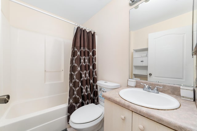 full bathroom with shower / tub combo with curtain, vanity, and toilet