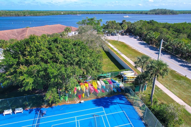 bird's eye view with a water view