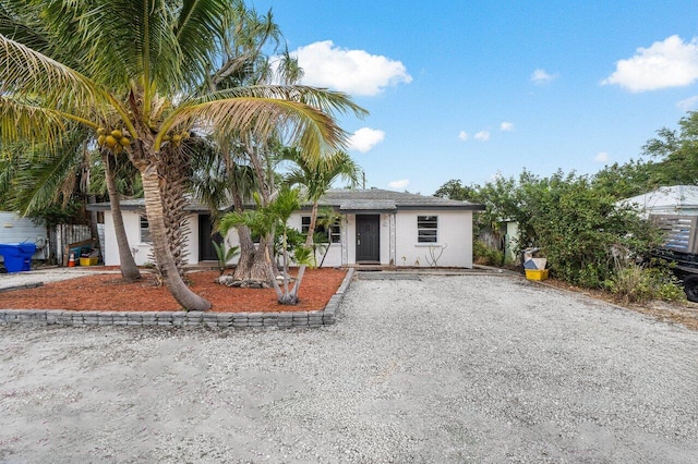 view of front of property