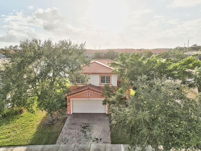 view of mediterranean / spanish-style house