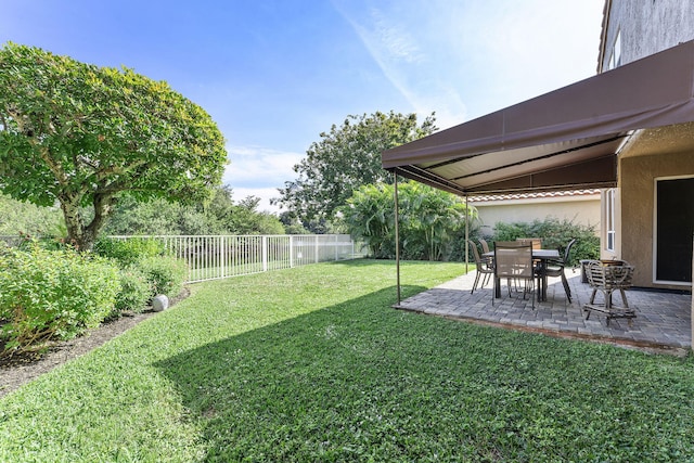 view of yard with a patio