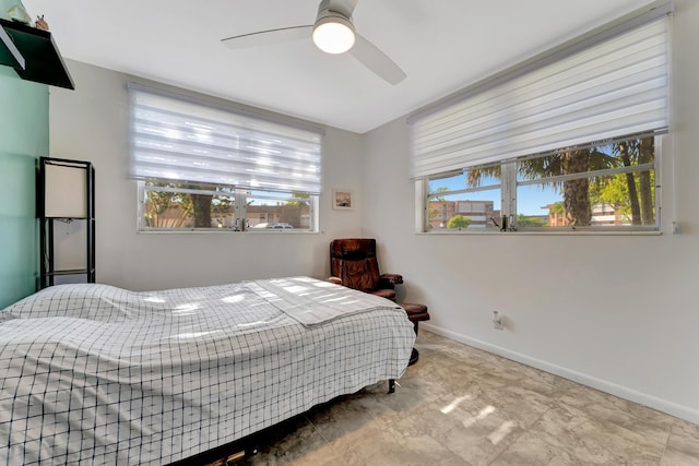 bedroom with ceiling fan