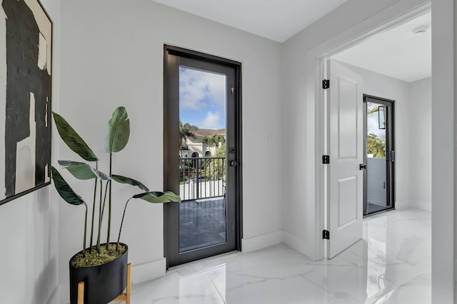 entryway featuring a healthy amount of sunlight