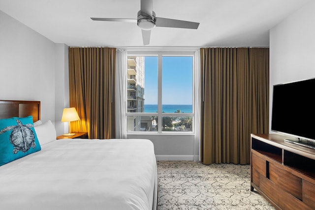 bedroom featuring ceiling fan