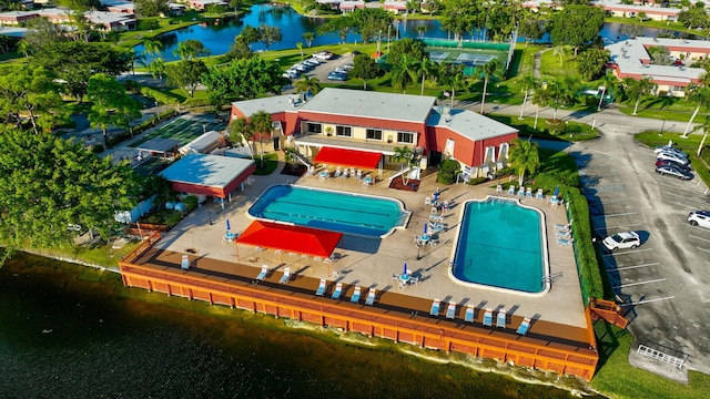 bird's eye view featuring a water view