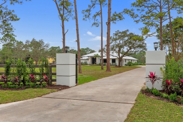 exterior space featuring a yard